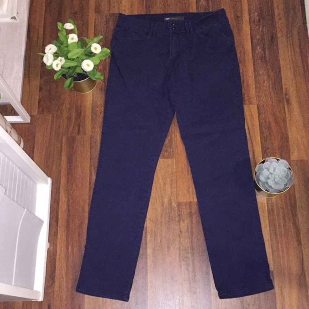 Levi’s Mid-Rise Skinny Blue Denim